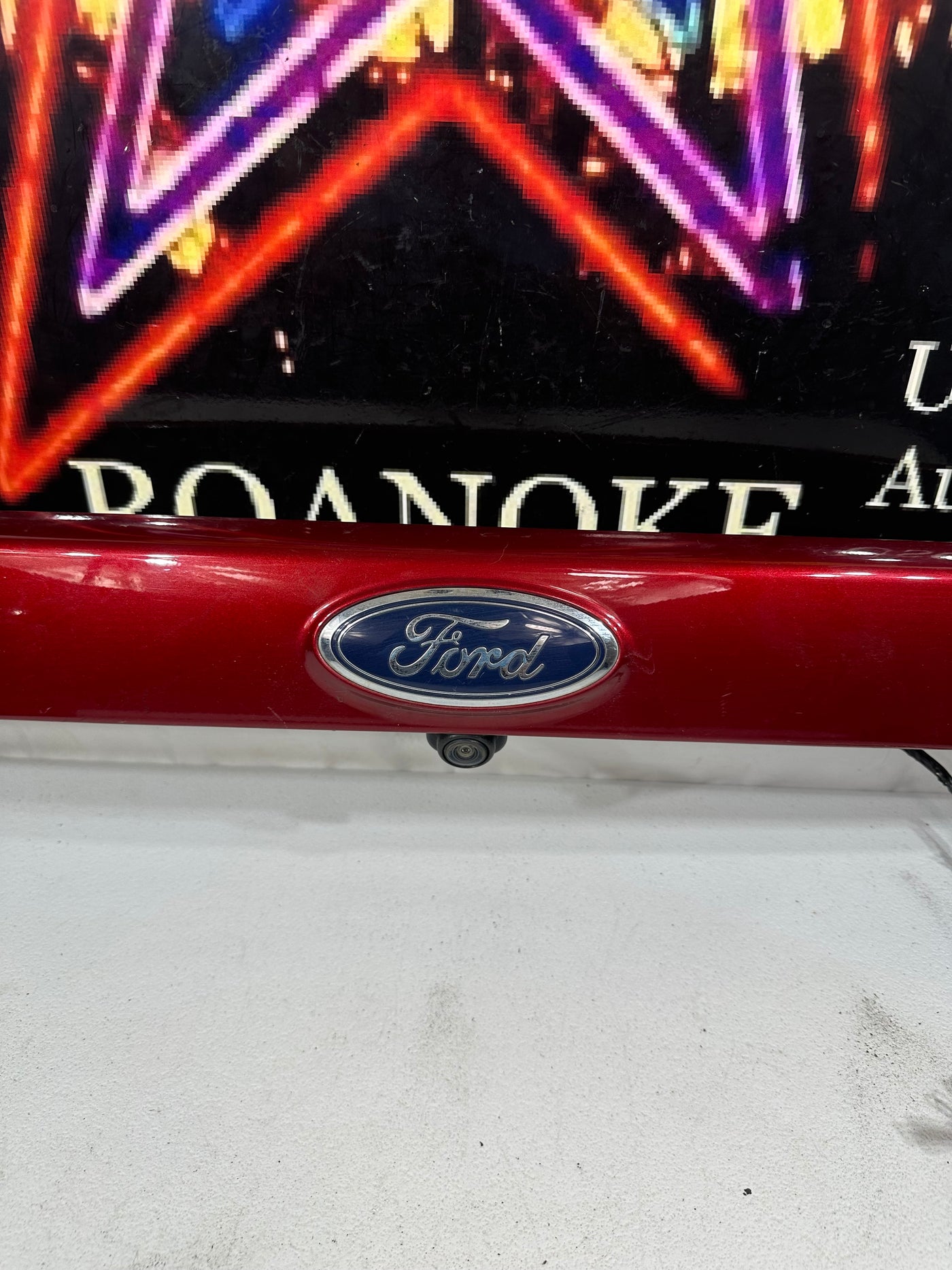 2017-2019 FORD ESCAPE LIFTGATE MOLDING GARNISH BACKUP CAMERA BURGUNDY OEM