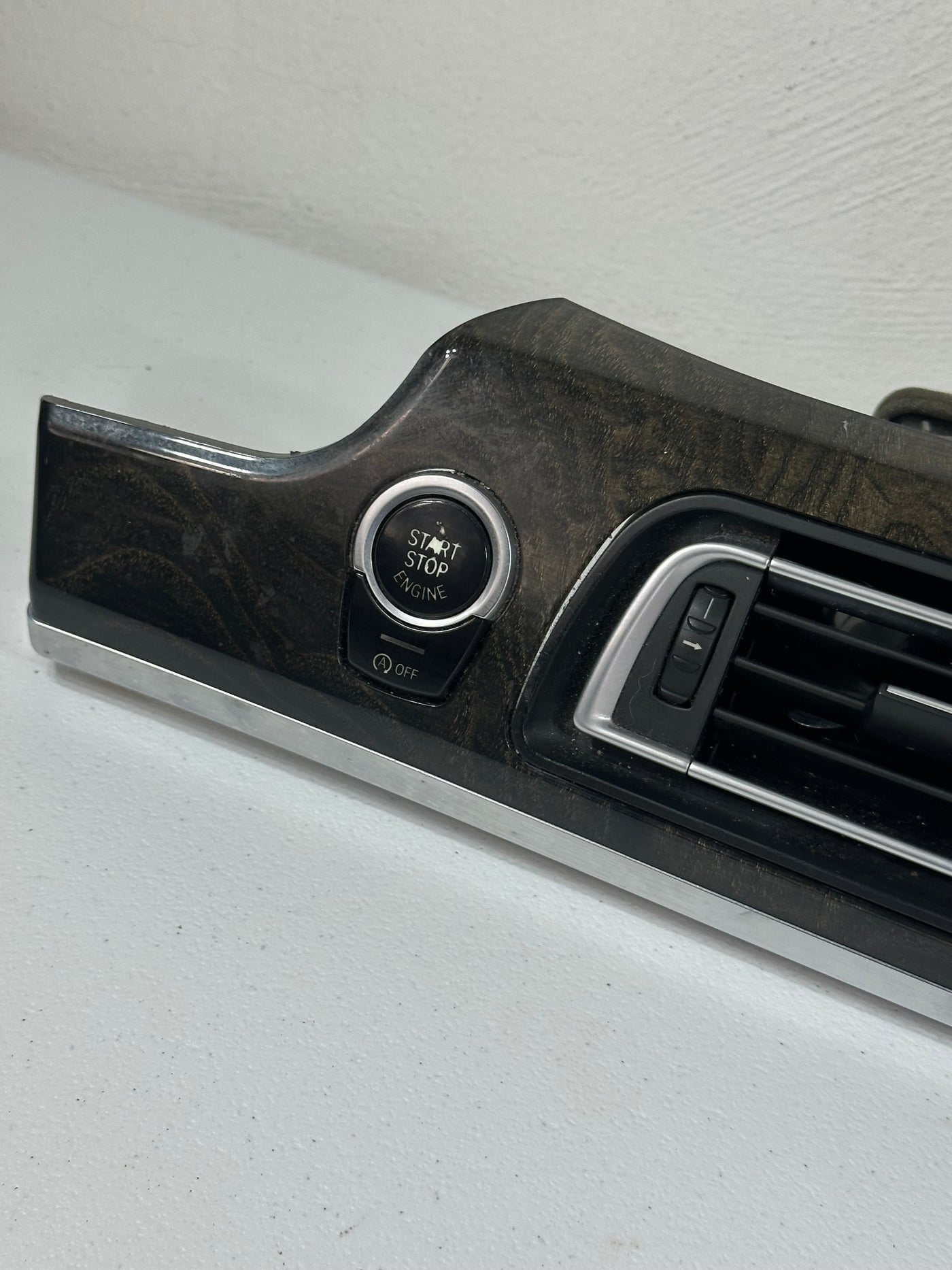 09-15 BMW 750I 740I F01 F02 Center Dash Trim W/ Air Vents OEM Woodgrain OEM