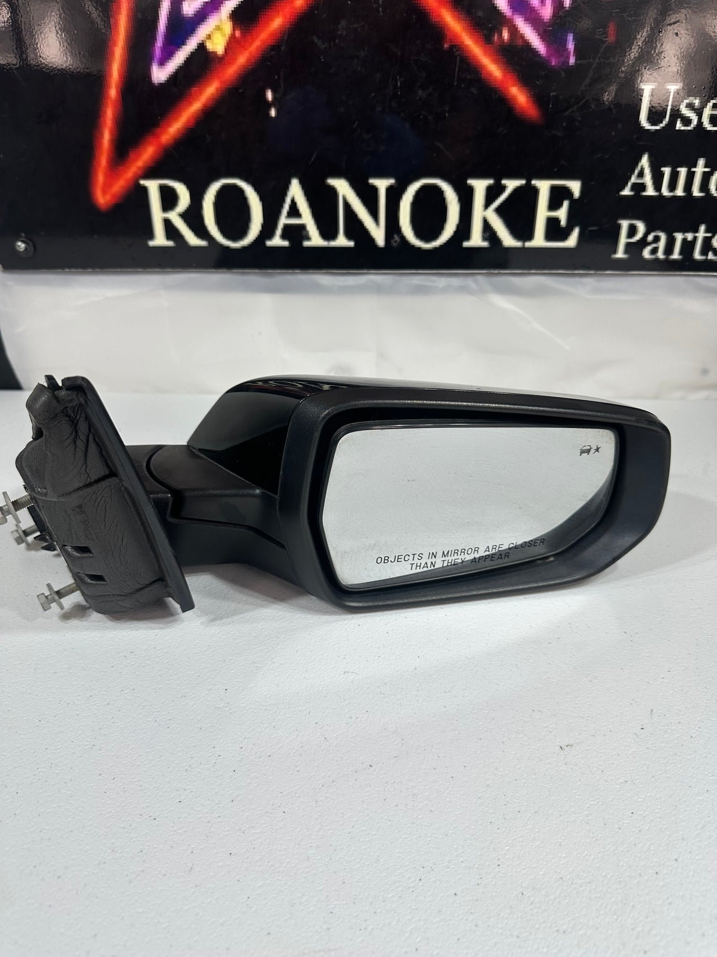 Fits 16 17 18 CHEVY MALIBU RH Passenger Power Door Mirror w Blind Spot Black OEM