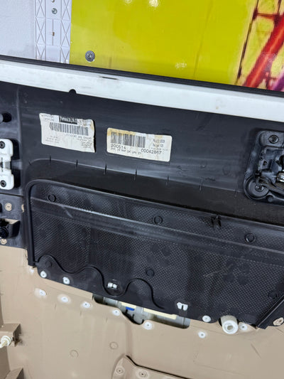 2006 - 2010 HUMMER H3 Door Panel Front Right Passenger Side OEM