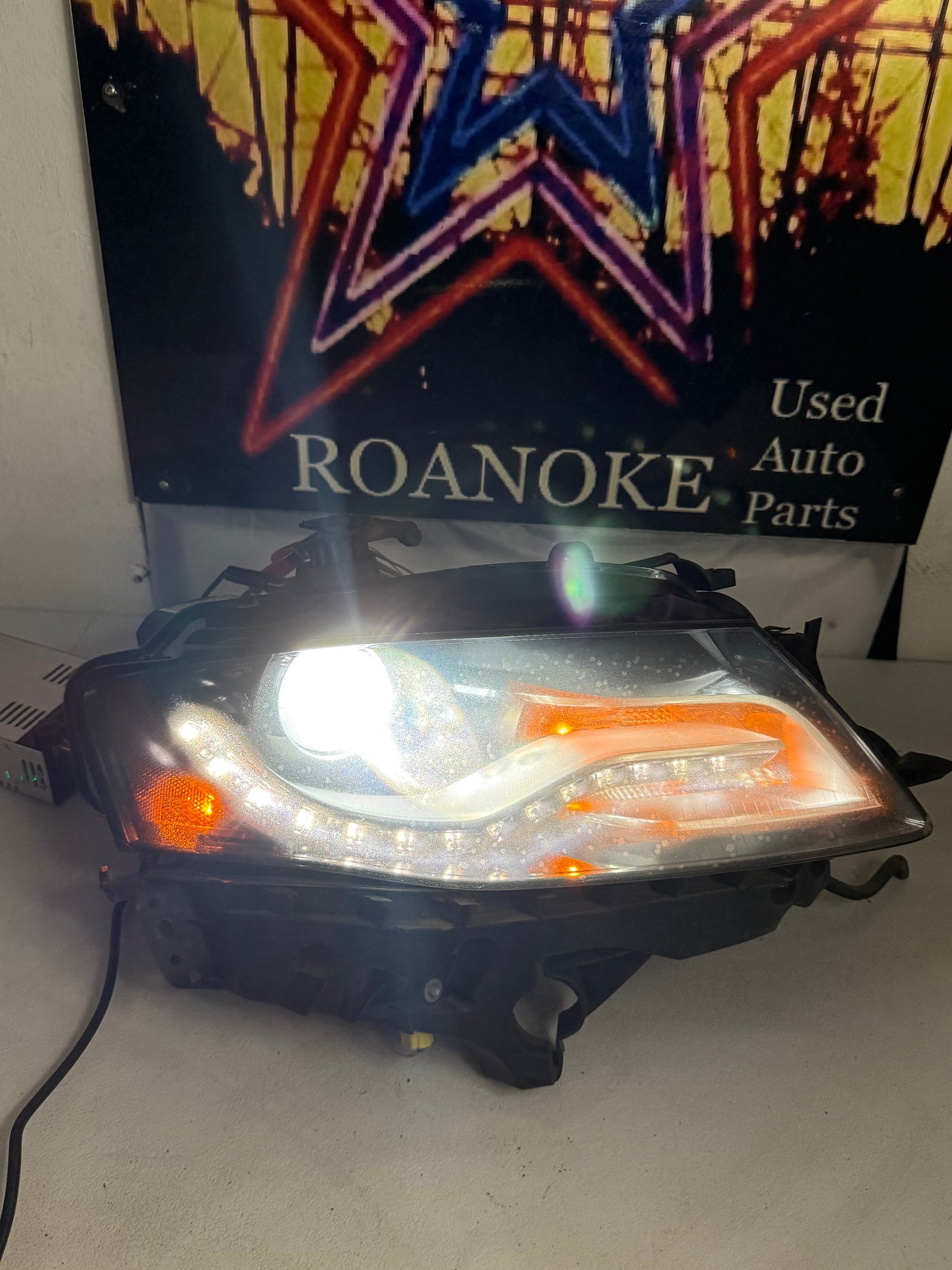 2009- 2012 Audi A4 S4 HID Xenon RH Right Passenger Side Headlight Assembly W bracket OEM