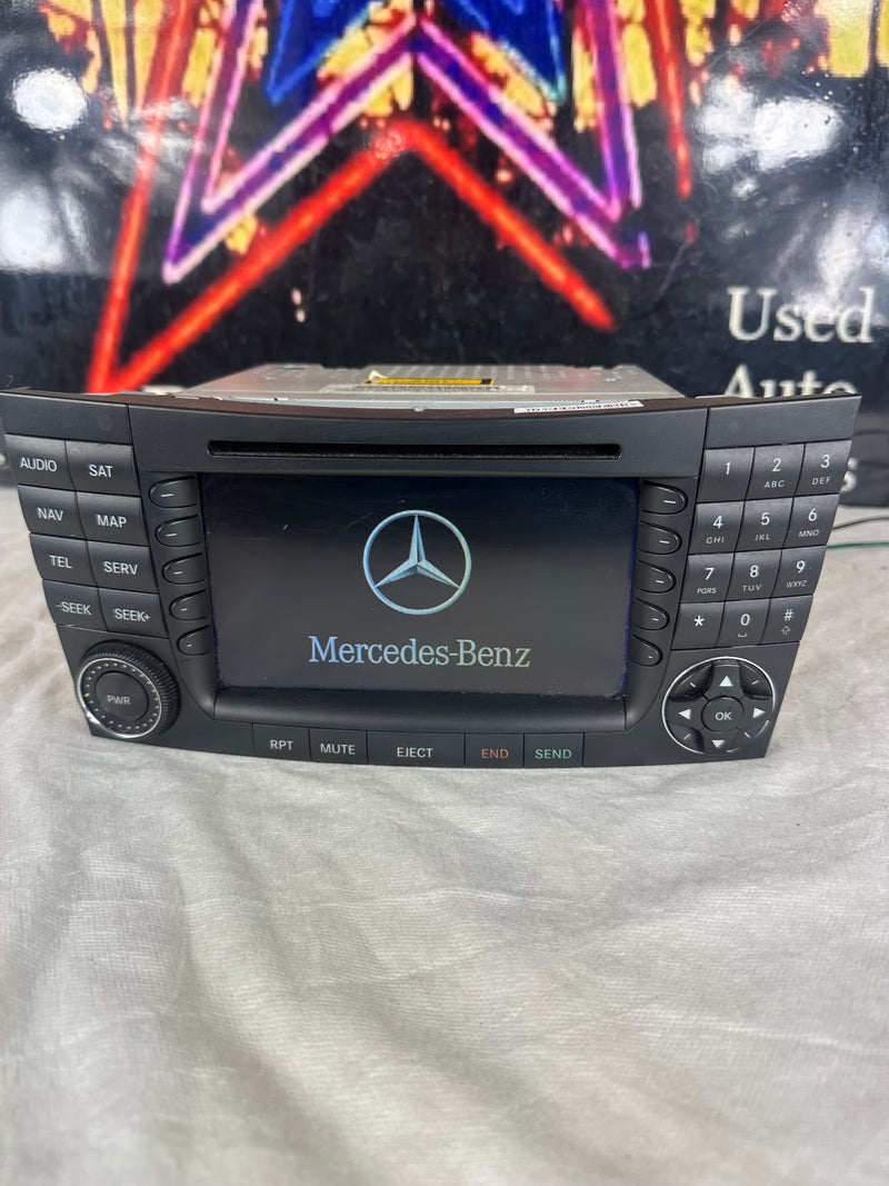 2007 MERCEDES E350 NAVIGATION RADIO STEREO PLAYER RECEIVER E550 ID