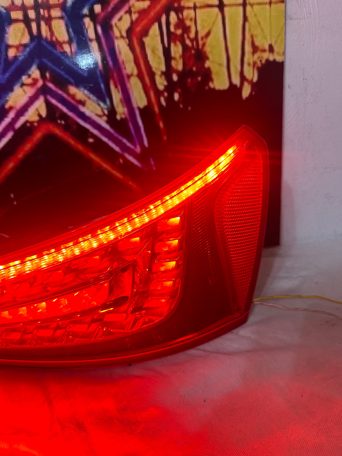 2009-2012 Audi Q5 Tail Light Red LED Lamp RH Right Passenger Side 80A945076C OEM