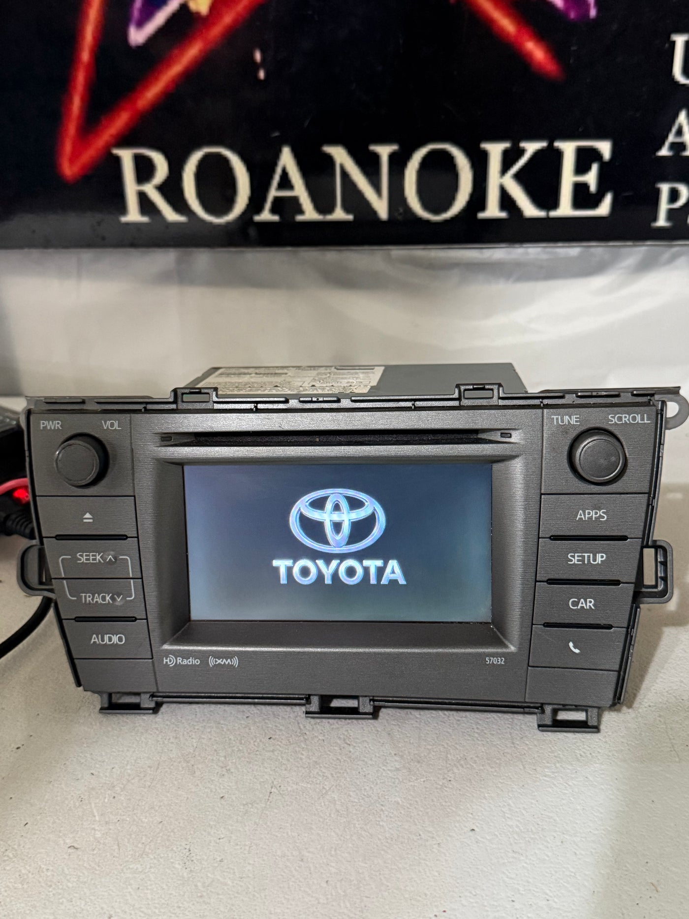2012-2015 Toyota Prius AMFM Navigation Radio Receiver Display Screen 86140-47060
