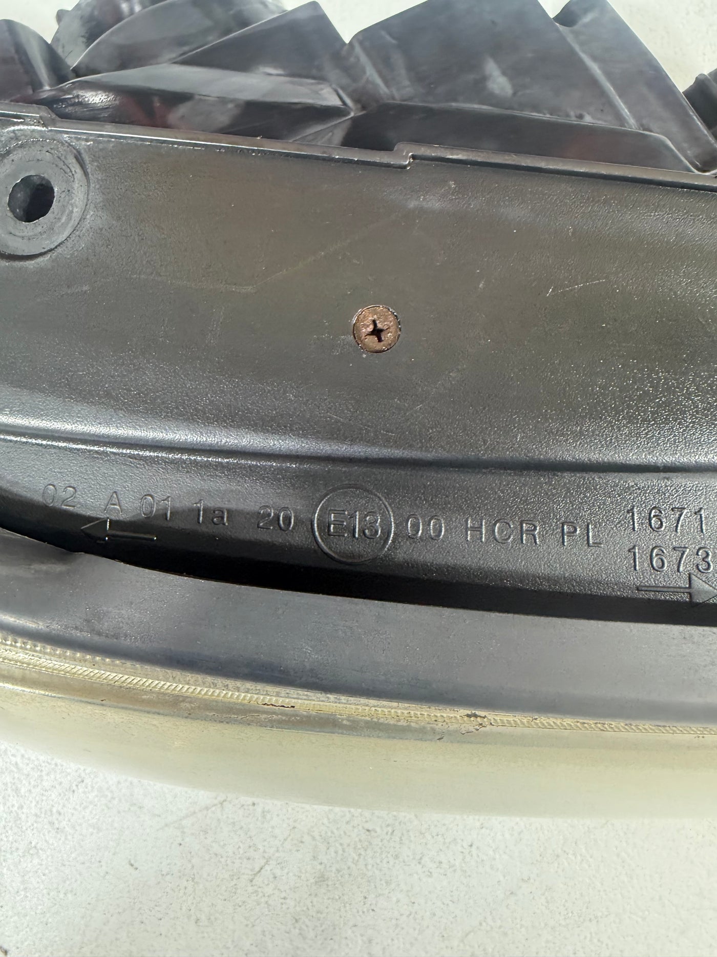 2006-2010 Hyundai Azera Headlight 6 pins green plug Right Passenger side OEM
