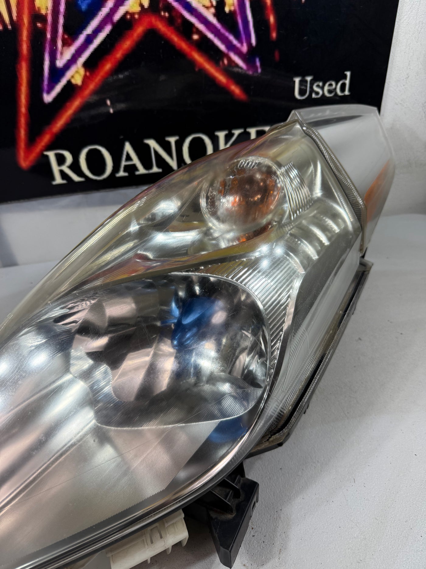 2013-2017 Nissan Leaf Halogen Headlight Assembly Left Driver Genuine OEM