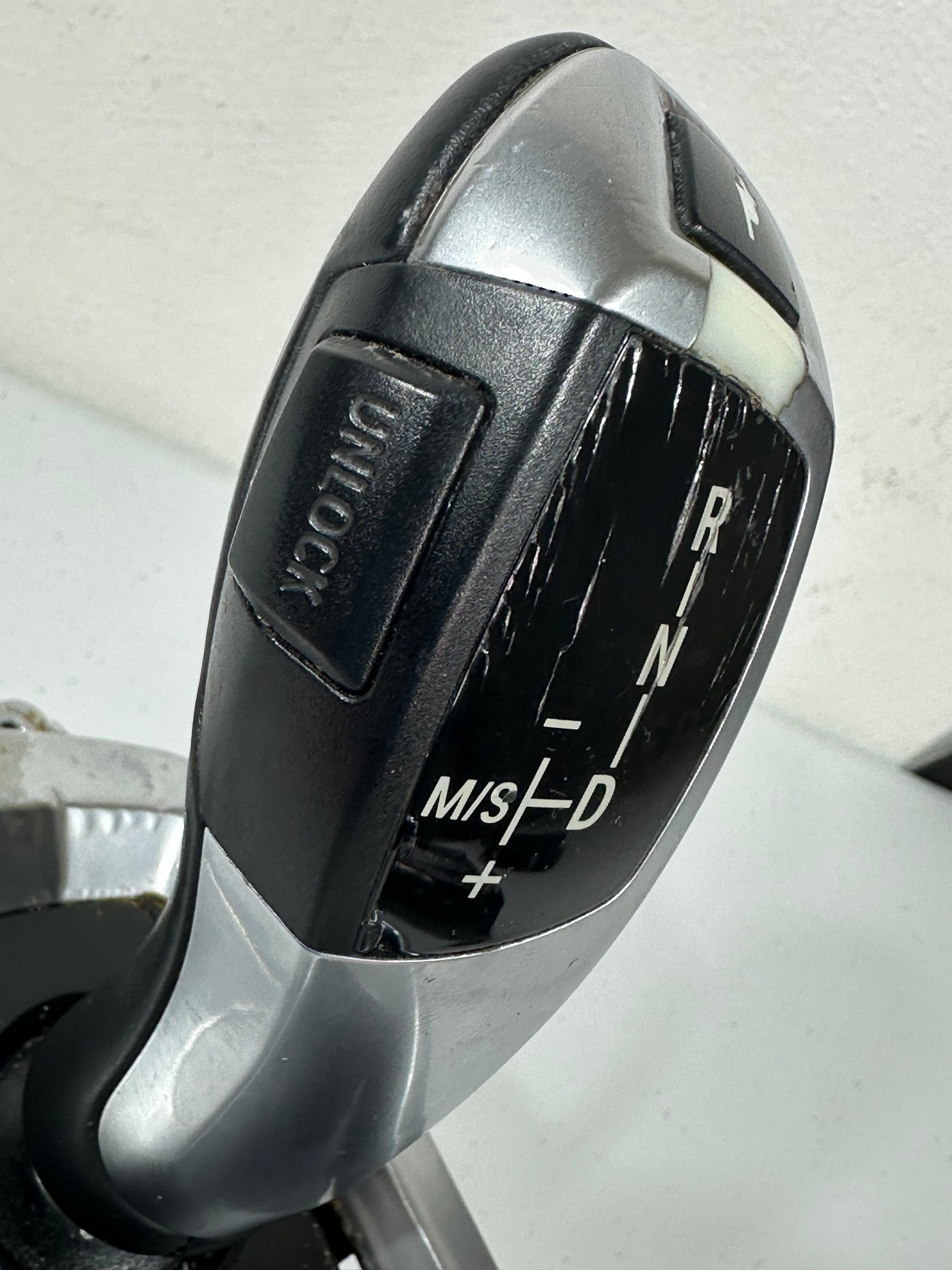 2009-2016 BMW 528i 740i F07 F10 F01 F02 AUTO TRANSMISSION GEAR SELECTOR SHIFTER