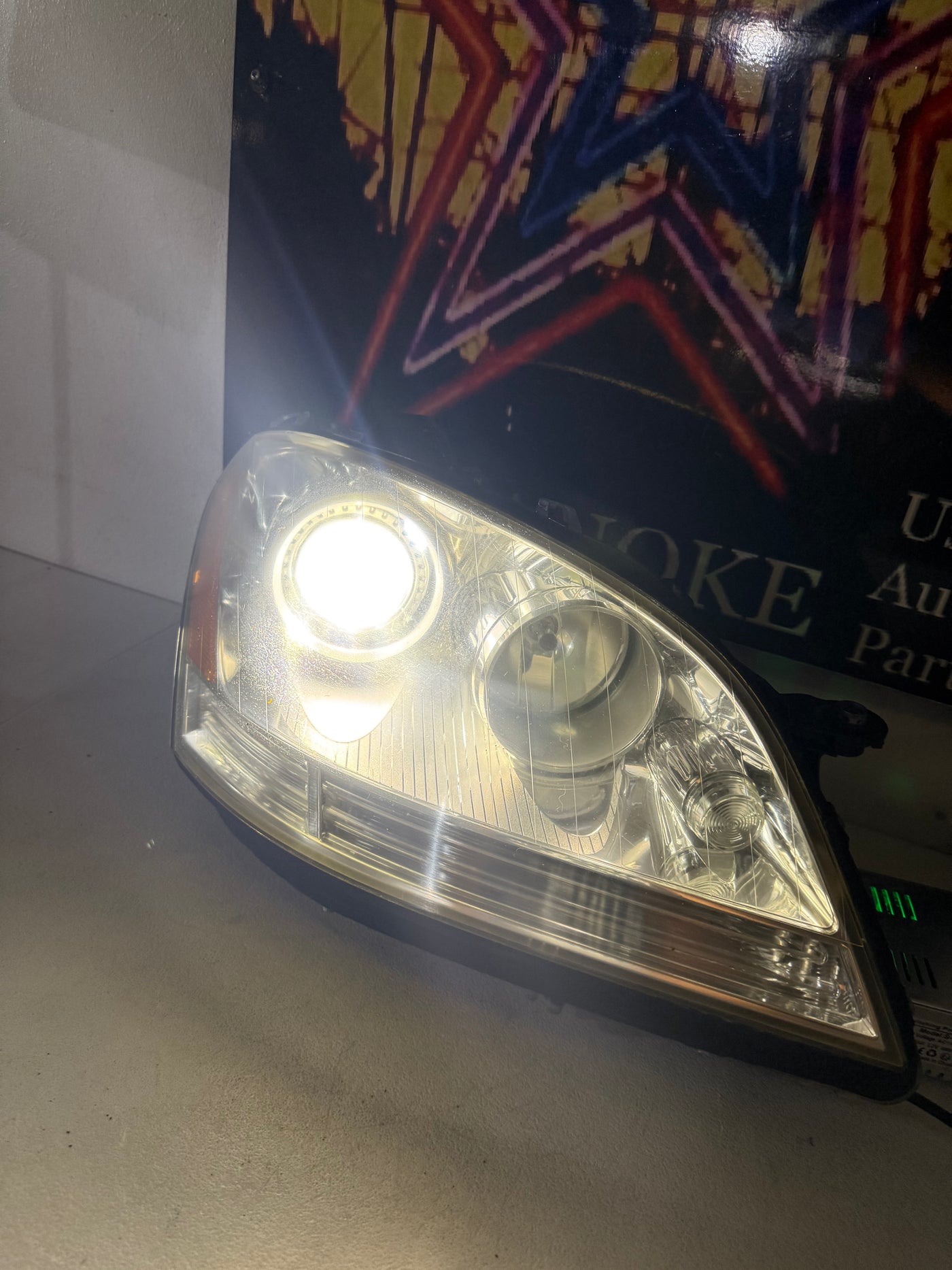 06-08 Mercedes ML500 W164 OEM Right Passenger Side Headlight Lamp Bi-Xenon OEM