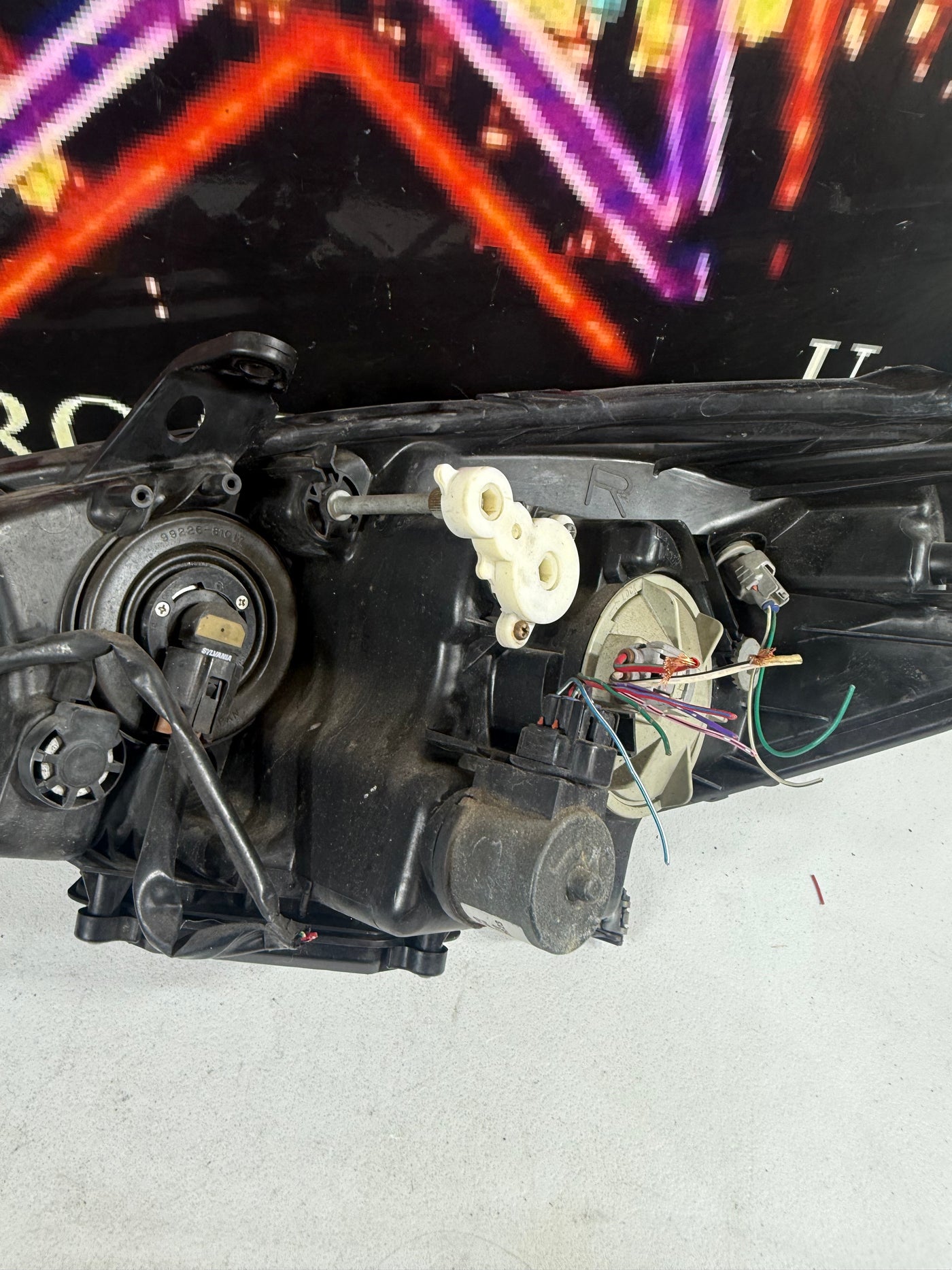 2002 - 2004 Lexus Es330 Es300 Right Passenger Side Headlight HID Xenon OEM