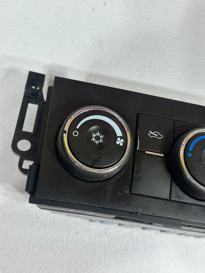 Temperature Climate Control With AC Fits 07-09 GMC SIERRA PICKUP TRUCK PC33