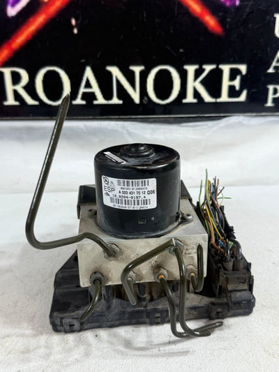 01-04 MERCEDES R170 SLK230 SLK320 ABS ANTI LOCK BRAKE PUMP HYDRAULIC MODULE