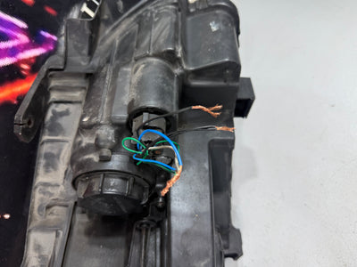 2012-2013 Kia Soul Left Driver Side Headlight Halogen W/LED OEM