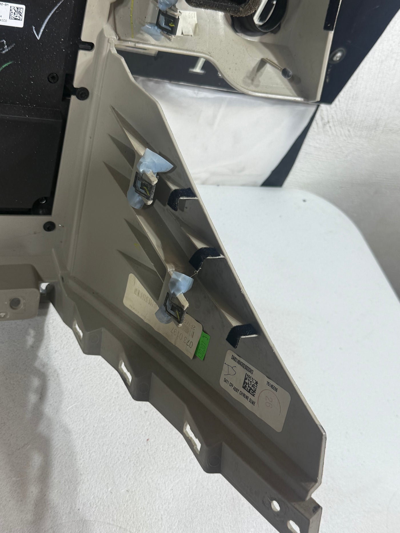 13-19 Ford Flex Dash Radio Climate Control Panel Trim DA831404302BC3DN3 OEM