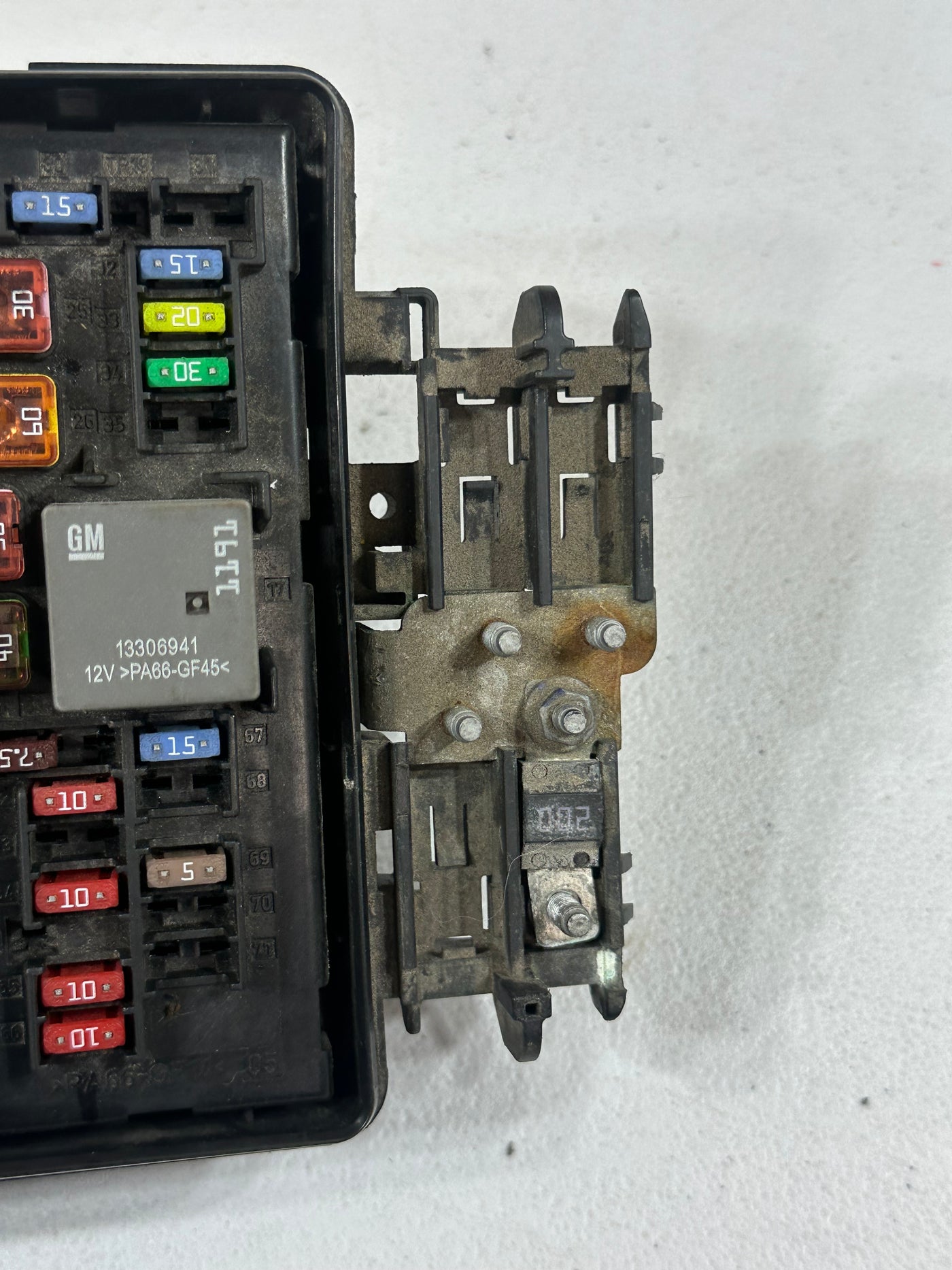 2016-2019 Chevrolet Colorado Engine Fuse Box Relay Fusebox OEM