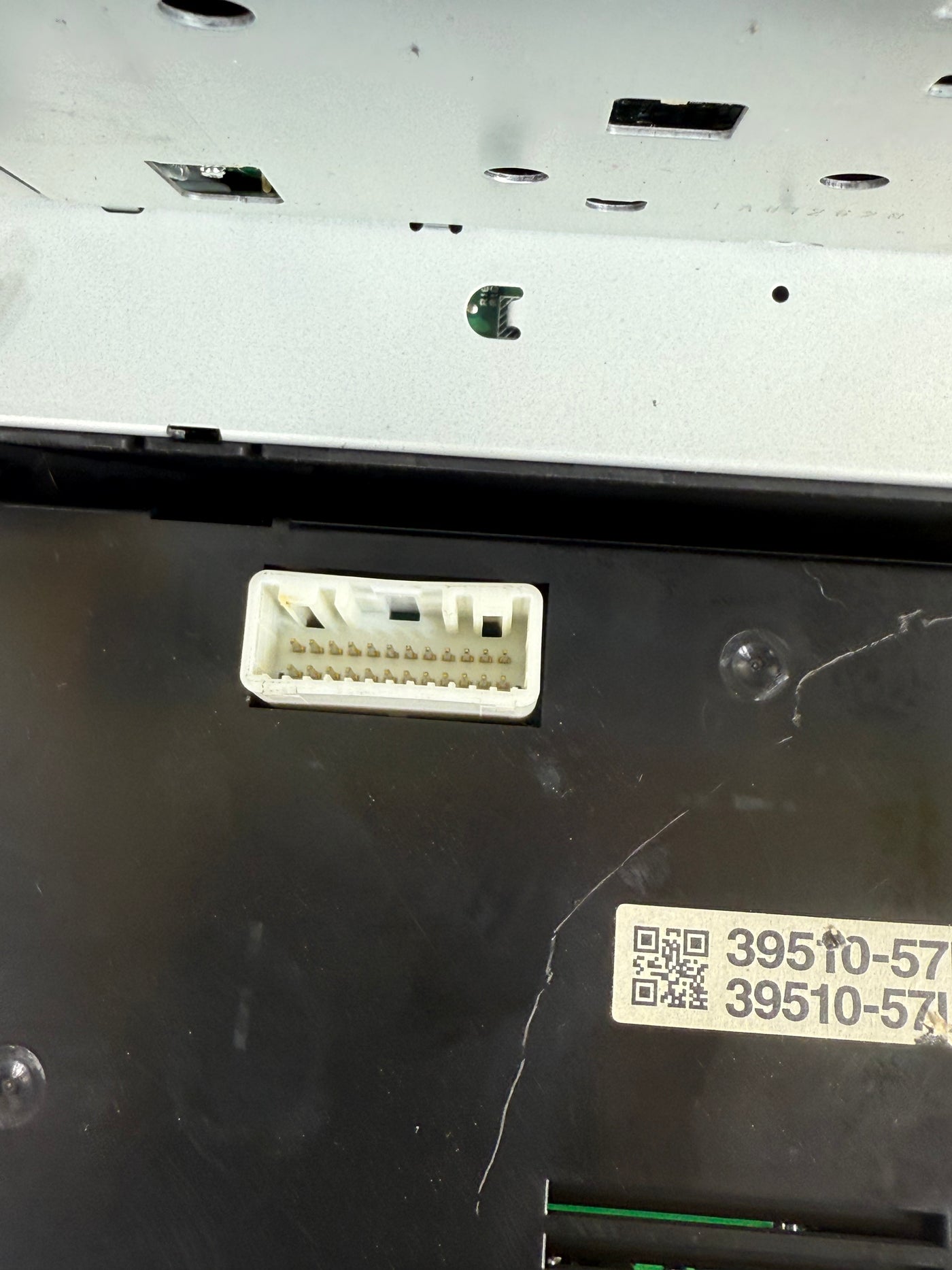 2010-13 Suzuki Kizashi AM FM Radio SiriusXM w BT CD Player 3910157LK0 OEM
