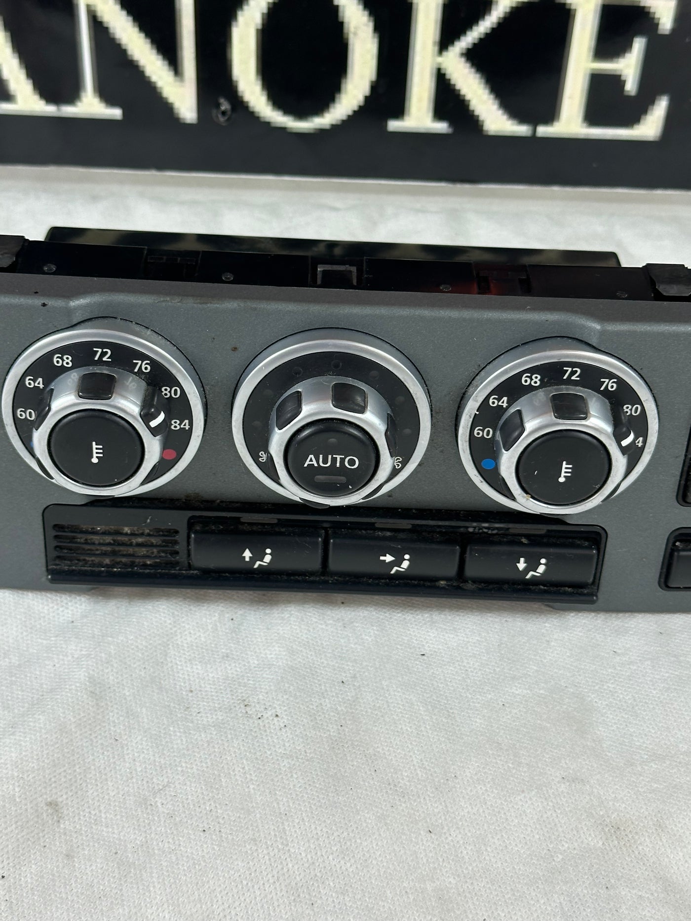 2007-2009 Land Range Rover HSE Front Temperature Climate Control Assembly OEM