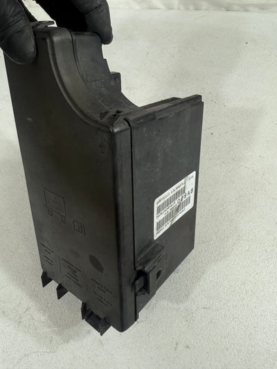 2008-2009 Chrysler Sebring Dodge Avenger Relay Fuse Box P68028008AB Module OEM