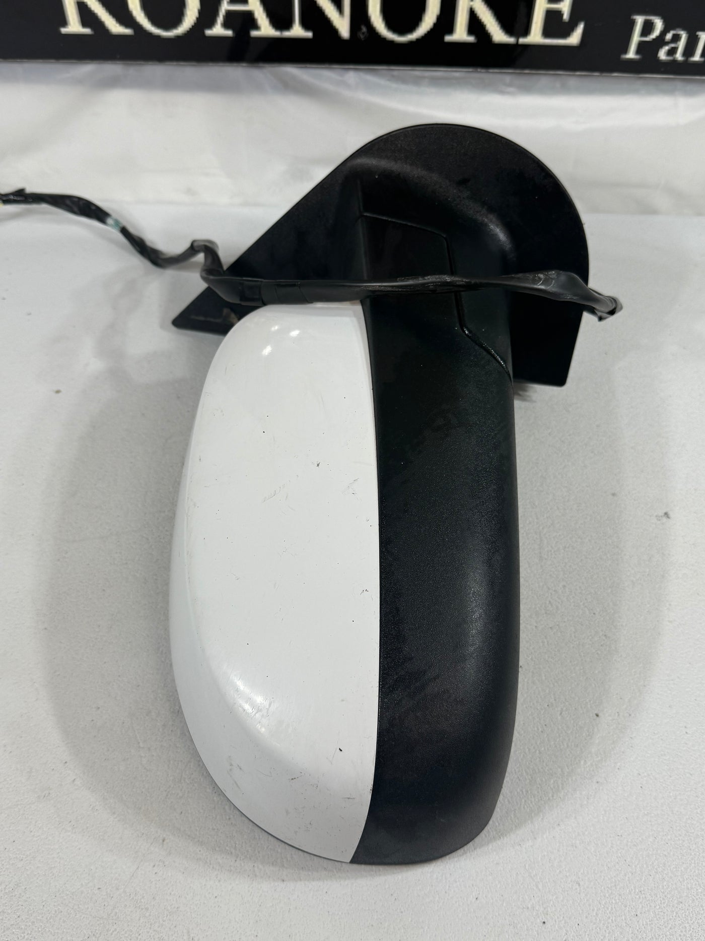 2007 - 14 GMC SIERRA 1500 RH Passengers Power Door Mirror W Turn Signal OEM