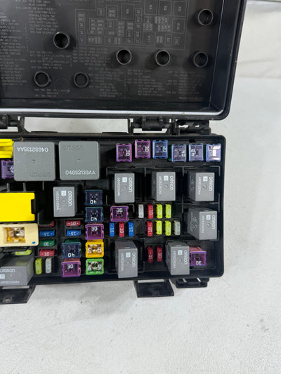 2013 Chrysler Town & Country Dodge Grand Caravan TIPM Fuse Relay Box 68163904AC