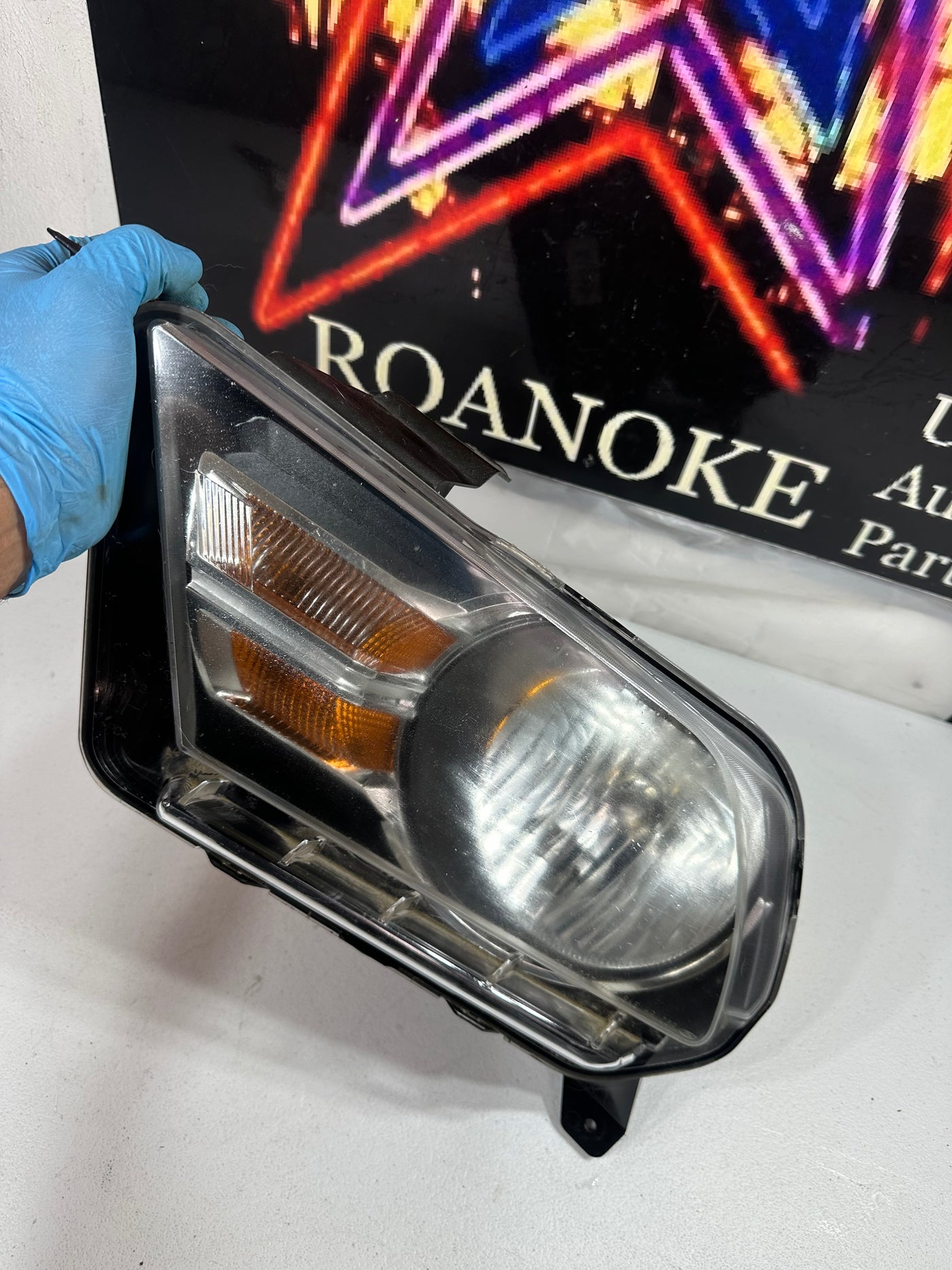 2010-2012 Ford Mustang Driver Left SIDE Halogen Head Light Headlight OEM