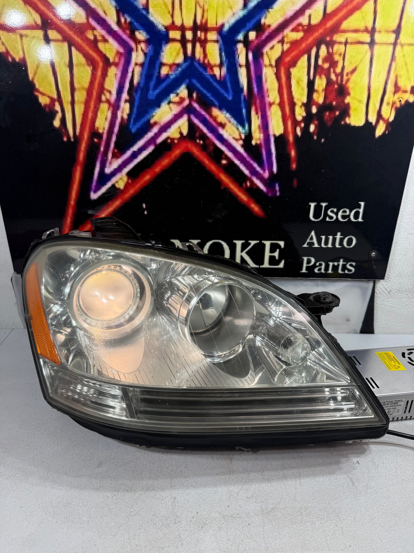 06-08 Mercedes ML500 W164 OEM Right Passenger Side Headlight Lamp Bi-Xenon OEM