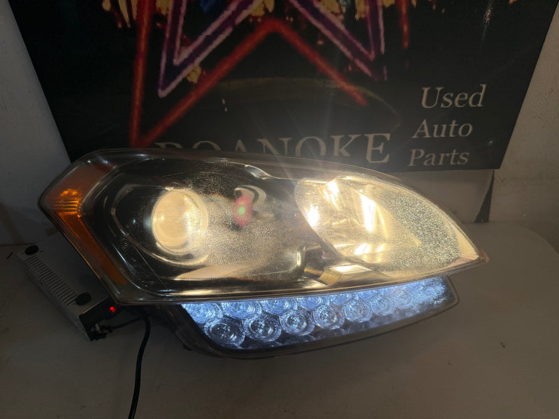 2012-2013 Kia Soul Right Passenger Side Headlight Halogen W/LED OEM
