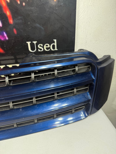 2001 2002 2003 Toyota Highlander Front Upper Grille Grill With Emblem OEM BLUE