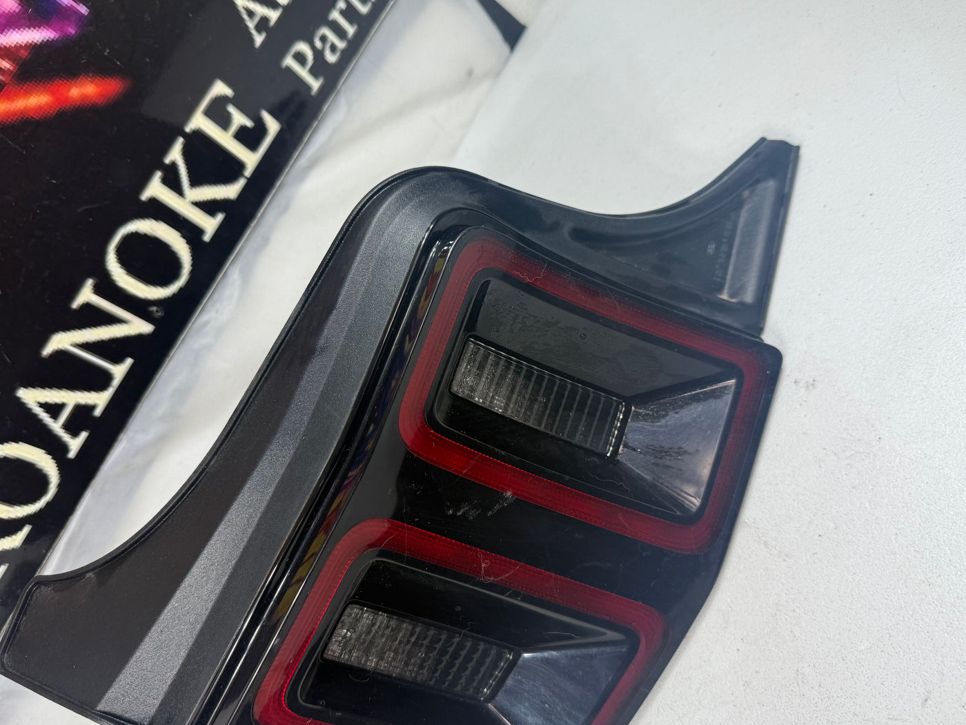 13 14 Ford Mustang Tail Light Left Driver Side OEM Tail Lamp 2013 2014