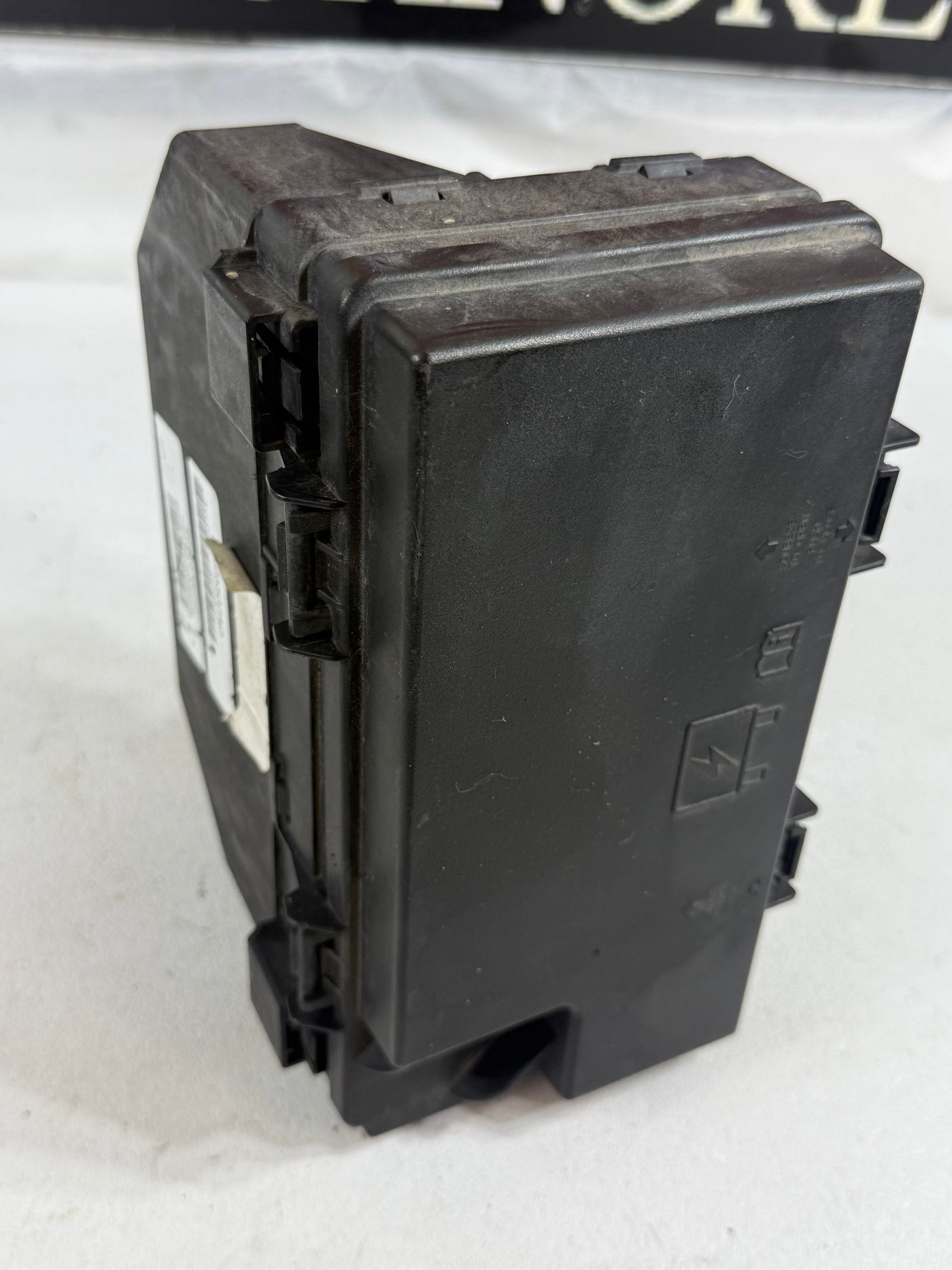 2012 Dodge Grand Caravan Chrysler Town & Country Fuse Box TIPM BCM 68105507AD