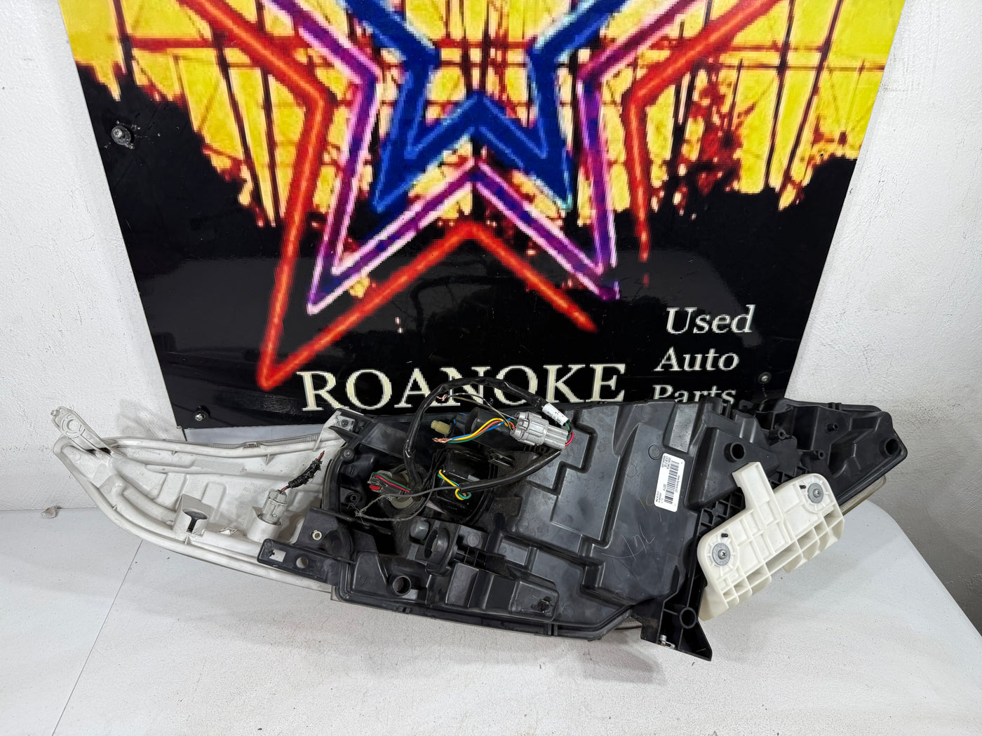 2013-2017 Nissan Leaf Halogen Headlight Assembly Left Driver Genuine OEM