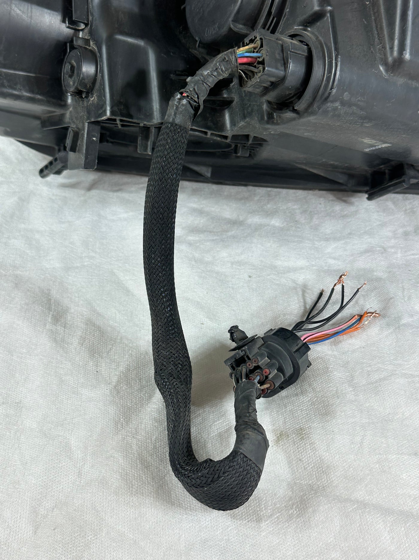 2014 2015 Kia Optima OEM Left Headlight Halogen W/LED DRL OEM 92101-4c