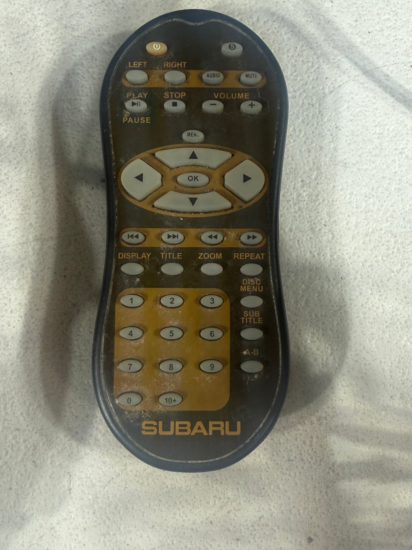 2013 Subaru Legacy Outback Headrest Head Rest Front Driver & Passenger W/ DVD Player OEM