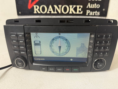 06-08 Mercedes W251 R350 R500 Navigation GPS Radio  Screen CD DVD Player OEM