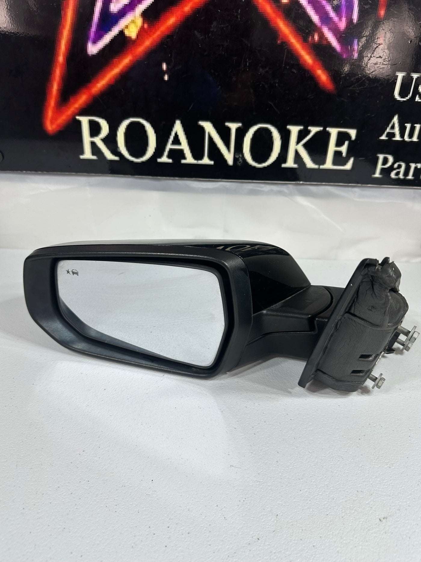 Fits 16 17 18 CHEVY MALIBU LH Driver Power Door Mirror w Blind Spot Black OEM