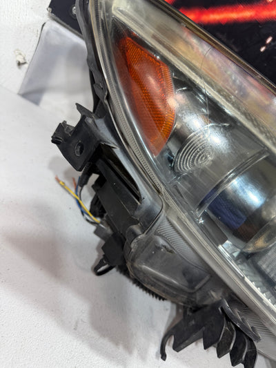 2009-2014 Nissan Murano RH Passenger Side Adaptive Xenon HID Headlight OEM