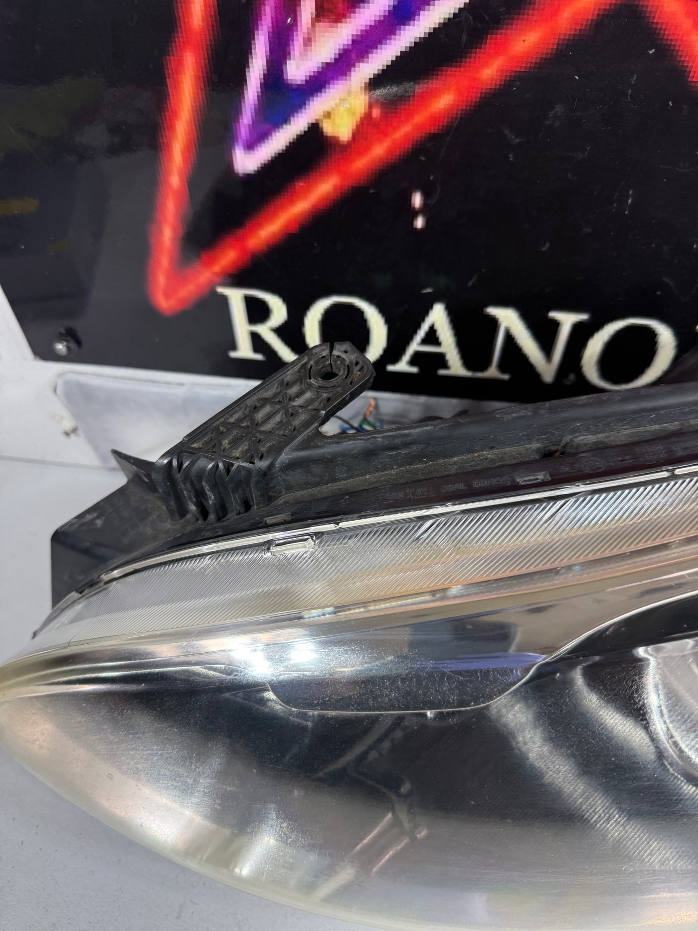 2012-2013 Kia Soul Left Driver Side Headlight Halogen W/LED OEM