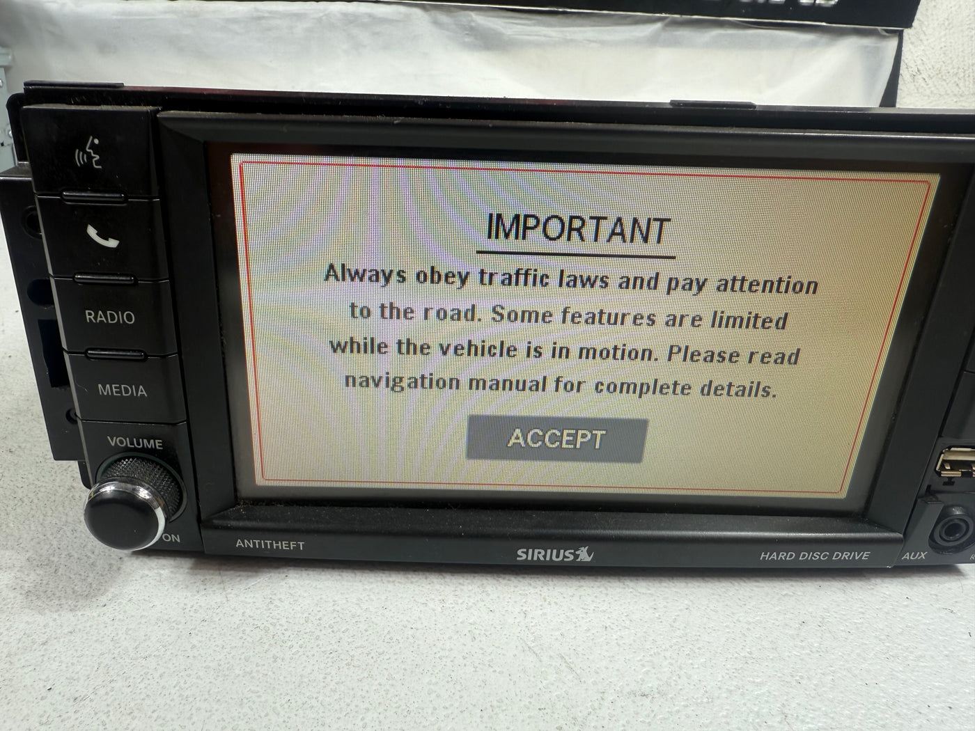 2013-2017 Jeep PATRIOT COMPASS Radio Display Receiver RHB Navigation SAT OEM