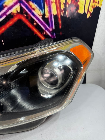 2012-2013 Kia Soul Left Driver Side Headlight Halogen W/LED OEM