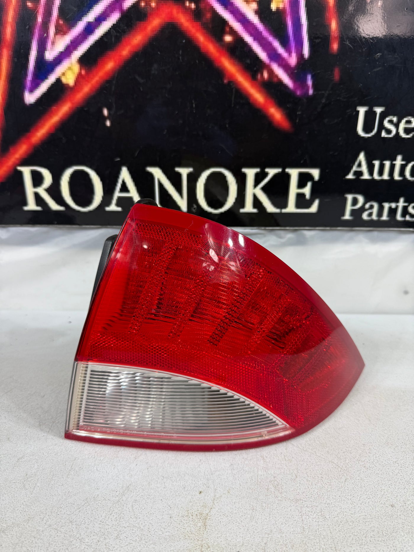 2010 2011 Mercury Milan Right Passenger LED Tail Light Lamp Assembly OEM