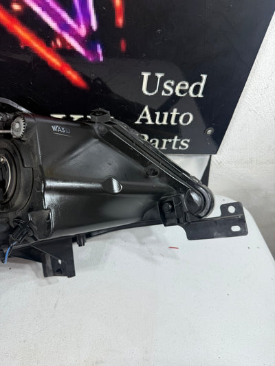 Xenon HID 2007-2009 Mitsubishi Outlander Left Driver  Headlight OEM