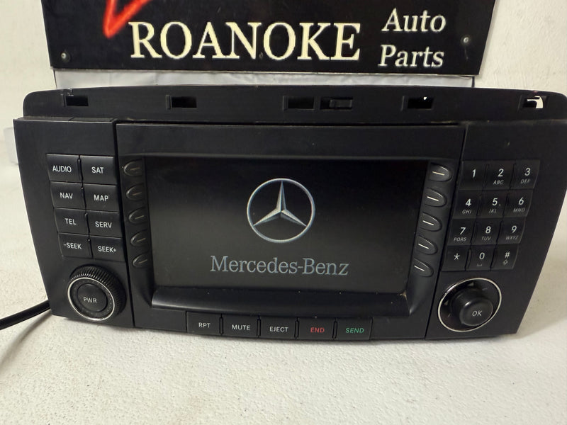 06-08 Mercedes W251 R350 R500 Navigation GPS Radio  Screen CD DVD Player OEM