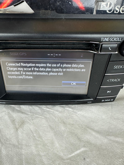 Reman 2015-2018 Toyota RAV4 OEM HD Radio Touch Screen CD Player Gracenote 100582