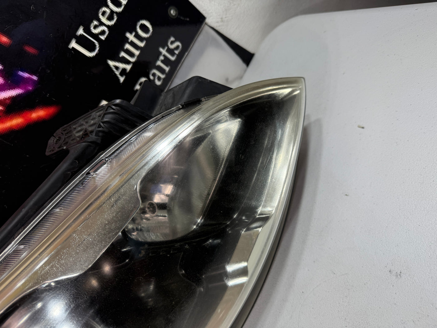 2012-2013 Kia Soul Right Passenger Side Headlight Halogen W/LED OEM