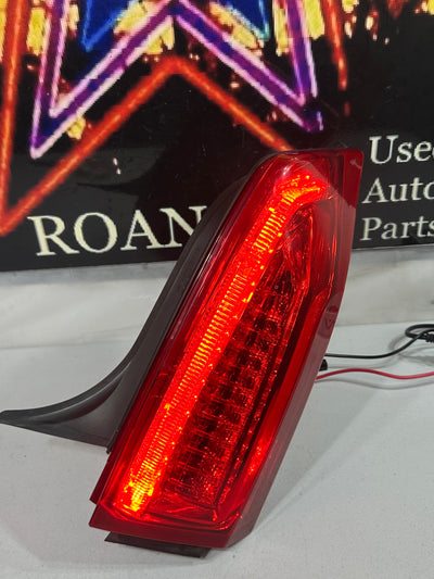 2013-2018 CADILLAC ATS REAR RIGHT passenger SIDE TAIL LIGHT TAILLIGHT LAMP OEM