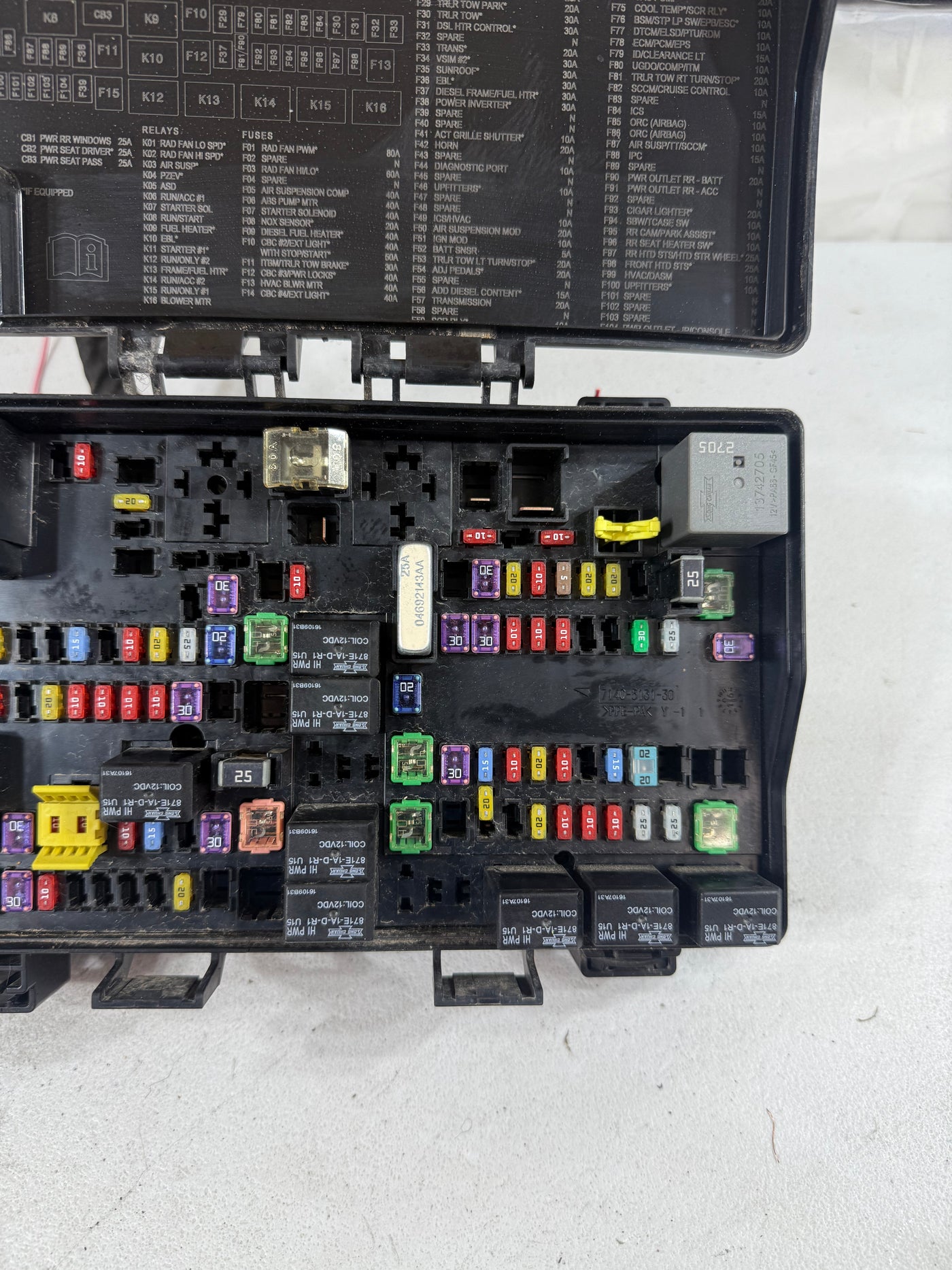 2017 RAM 1500 INTEGRATED POWER CONTROL MODULE FUSE BOX TIPM 683223713AB OEM