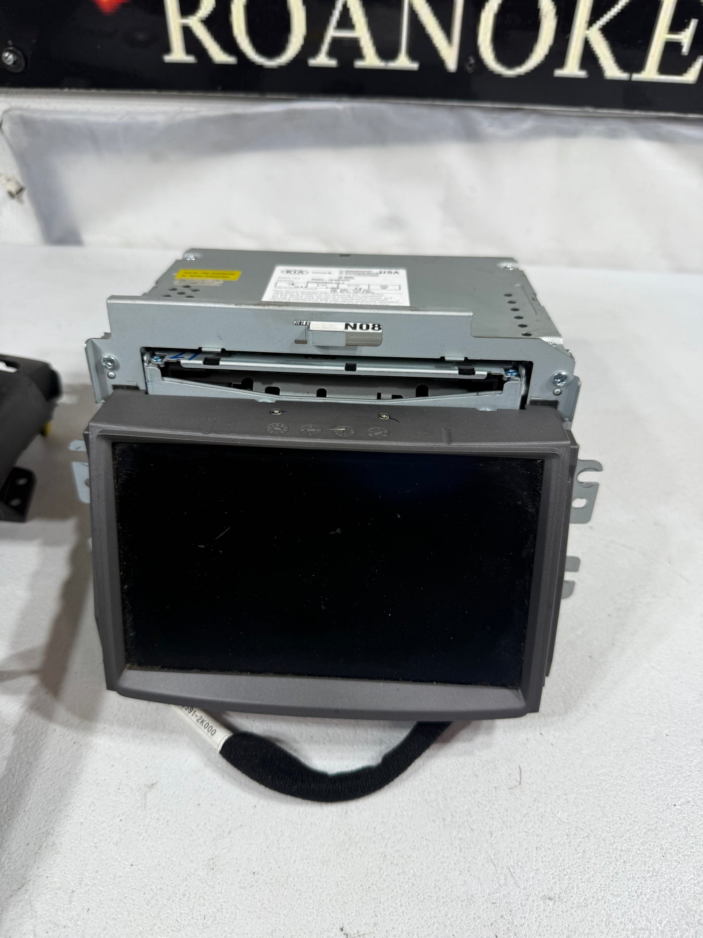 2011 - 2013 KIA SOUL Navigation NAV Unit GPS Radio CD InfoDisplay OEM