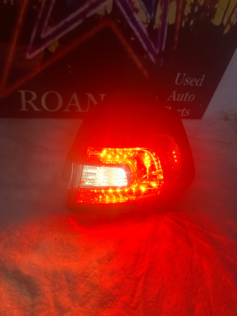 2014 2015 2016 2017 2018 Jeep Cherokee Tail Light Right Side RH Outer LED OEM