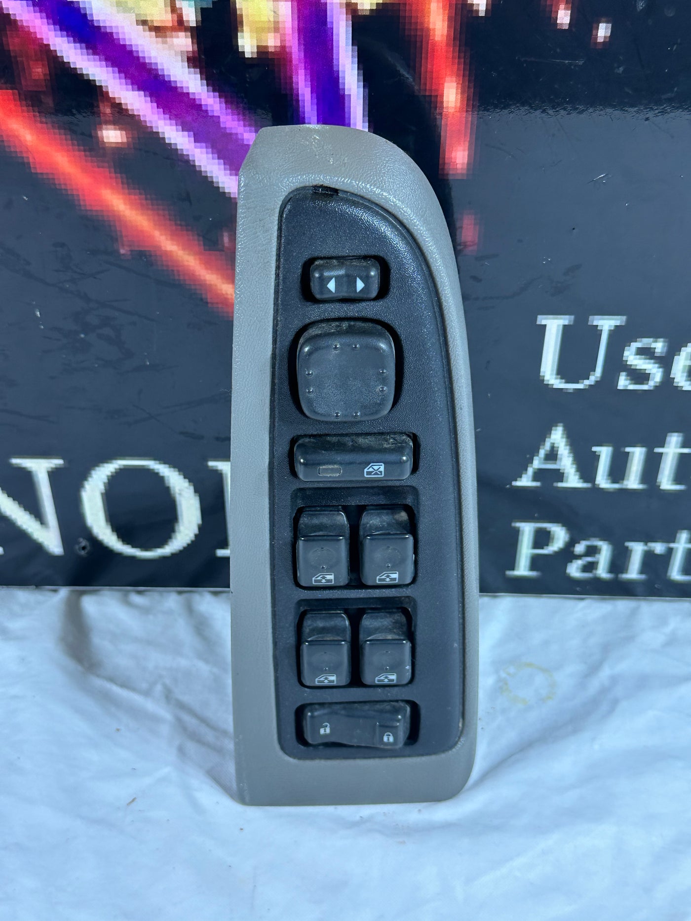 03-06 Tahoe Suburban Yukon Silverado LH Driver Master Power Window Switch OEM