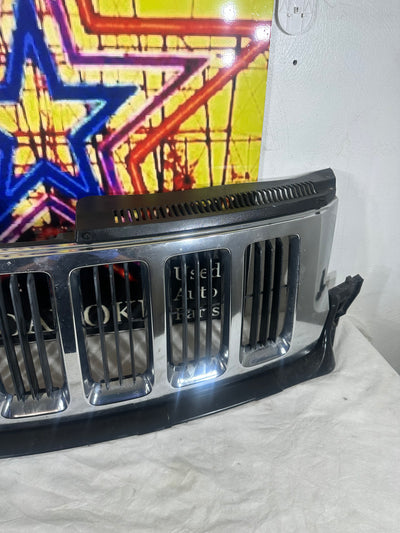 2011-2013 JEEP GRAND CHEROKEE FRONT UPPER CHROME GRILLE P/N 55079377AC OEM PART