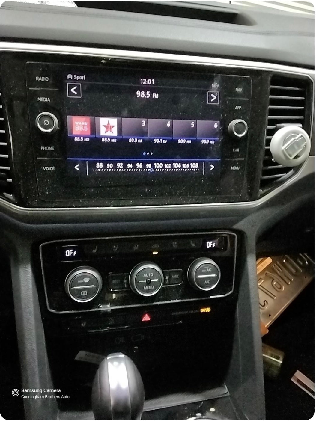 2018 - 2021 Volkswagen OEM Navigation Media Control Display Touch Screen